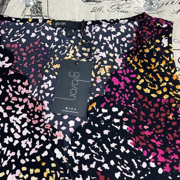 Gibson x Living in Yellow City Safari Scalloped V-Neck Tank - Picture 3 of 6